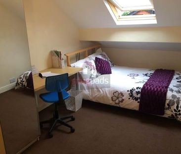 3 bedroom flat to rent - Photo 1