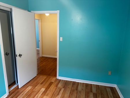 For Lease - 597 Upper Paradise Road, Hamilton, Ontario - Photo 3