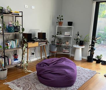 Flemington - Photo 4