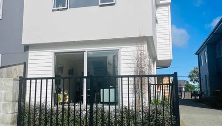 3 Bedrooms Moera - Photo 2