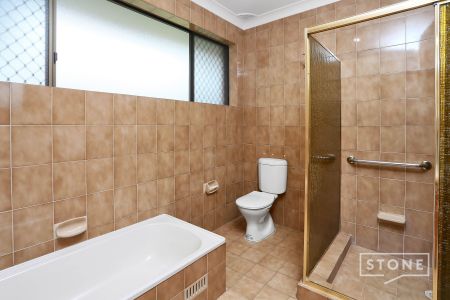 Immaculate family home in convenient locale. - Photo 5