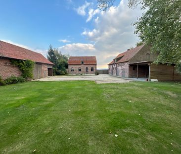 Unieke vierkantshoeve met weide op 4000m² te Wervik - Foto 4