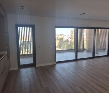 2 room luxury Flat for rent in Faro, Distrito de Faro - Photo 3