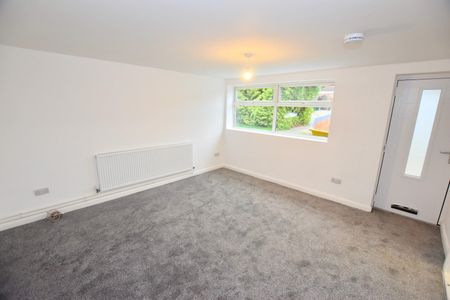 Rosaville Crescent, Allesley, Coventry - FULLY RENOVATED GROUND FLOOR MAISONETTE - Photo 5