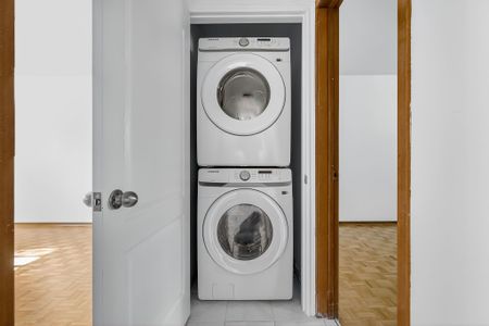 For Lease - 246 Thaler Avenue, Kitchener, Ontario - Photo 2