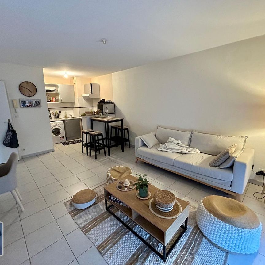 Location Appartement 2 pièces 43m² POITIERS 86000 - Photo 1