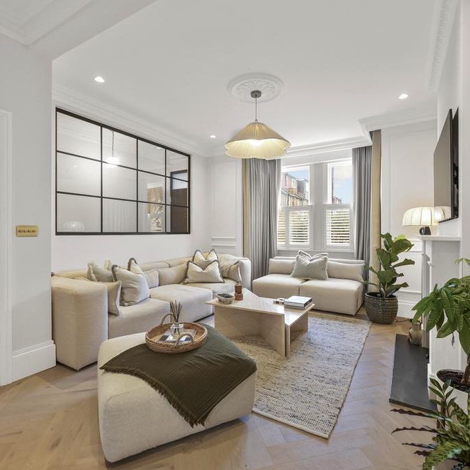 4 bedroom house to rent - Photo 1