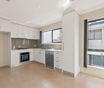 18/79-89 Lancefield Drive, Caroline Springs VIC 3023 - Photo 4