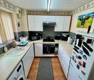 Avern Close - Photo 1