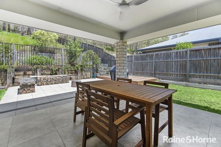 Exquisite Entertainers Home in Upper Coomera - Photo 3