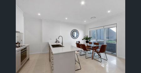 Modern duplex home with quality finishes... - Photo 5