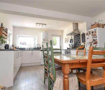 Kingswood Road, Northfield, Birmingham, West Midlands, B31 - Photo 6