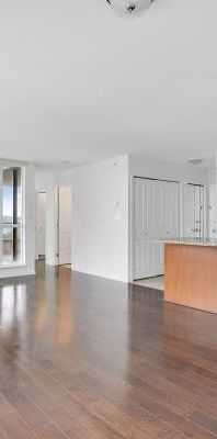 Beautiful 2 Bedroom Condo In Brentwood! 2 Parking/ 1 Storage - Photo 1