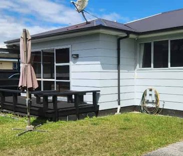 Modern On Montrose - Photo 3