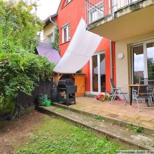 FAMILIENFREUNDLICHE DOPPELHAUSHÄLFTE! 5 Zimmer, 2 Bäder, Garten mit Terrasse und viel mehr... - Foto 1