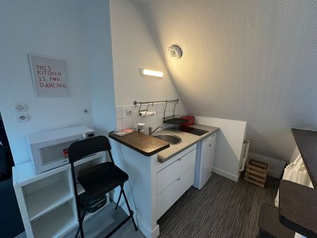 Location Appartement 1 pièce 25m² - Photo 5