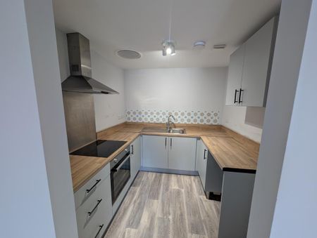 1 bedroom flat to rent - Photo 2