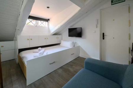 Calle de Jordán, Madrid, Community of Madrid 28010 - Photo 5