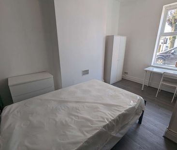 Terry Street Room 1 - Photo 6