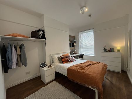 7 Bed Terraced House, Ramilies Road, L18 - Photo 4