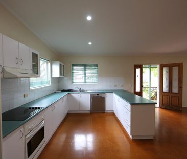 3 Bedroom Family Home in Upper Mount Gravatt - Photo 6