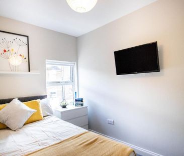 1 bedroom in a house share to rent - Photo 1