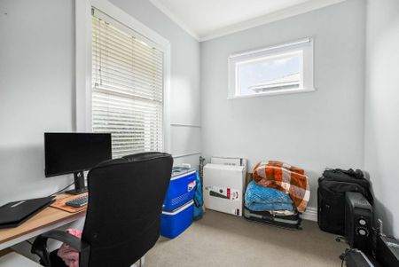 2 Bedroom, Petone - Photo 5