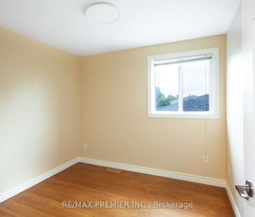 For Lease - 39 Daphne Crescent, Barrie, Ontario - Photo 1