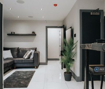 6 bedroom terraced house to rent - Photo 2