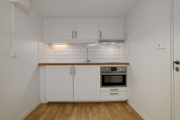 Hagagatan 10 | 1 RoK | 28m² - Photo 1