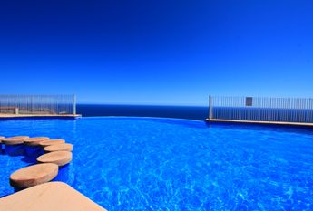 2 bedroom sea view apartment for rent in Cumbre del Sol