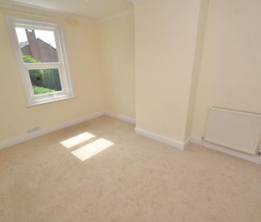 2 bedroom semi-detached house to rent - Photo 6