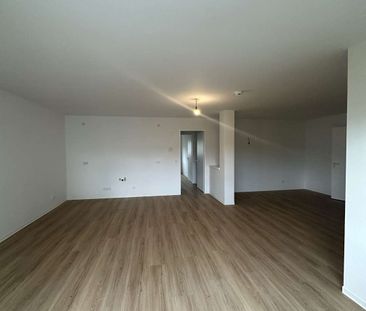 4-Zimmer-Wohnung mit Balkon, offener Küche, Gäste-WC - Foto 1