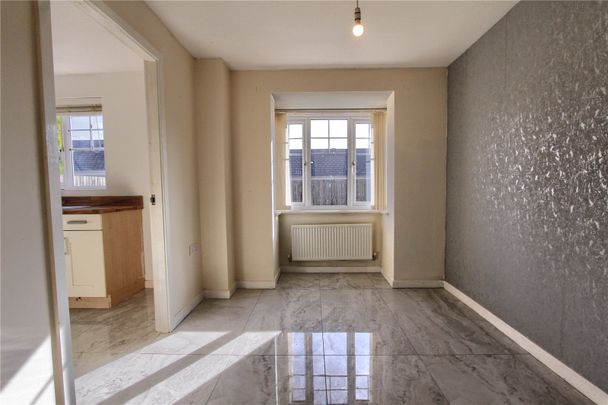 3 bed detached house to rent in Diamond Road, Thornaby, TS17 - Photo 1