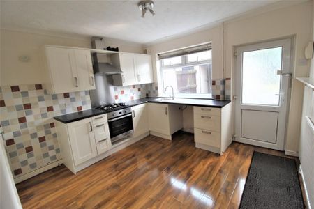 2 bedroom terraced house to rent - Photo 5