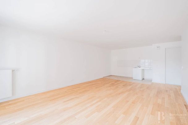 Rental Apartment Courbevoie Marceau - République - Photo 1