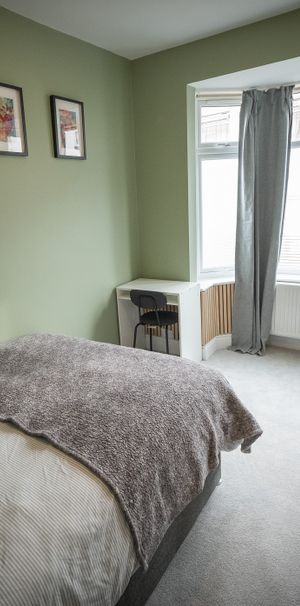 4x Double Rooms, near RHS and City Centre. - Photo 1