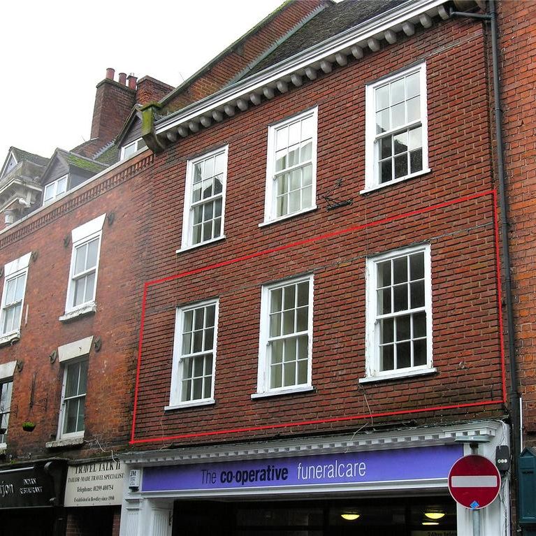 2 bedroom flat to rent - Photo 1