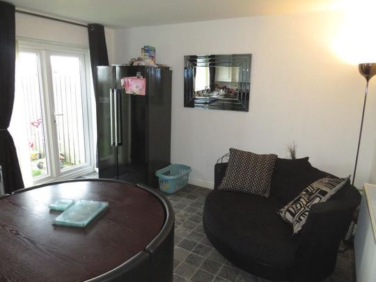 Heather Gardens, Lincoln, North Hykeham - Photo 1