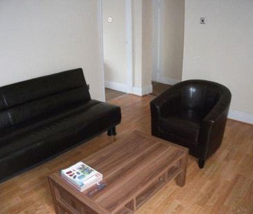 3 bedroom flat to rent - Photo 1