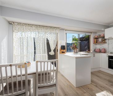 Easy-Care Single-Level Living in Nerang - Photo 5