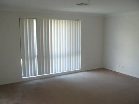 Modern Family Haven in Prime Kellyville Ridge Location - Photo 1