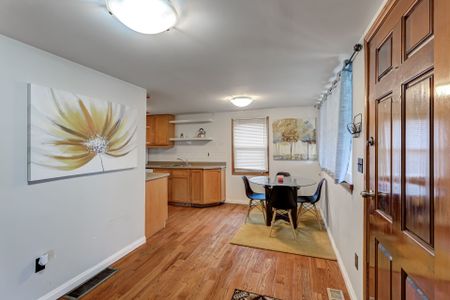 For Lease - 130 West Beach Road, Clarington, Ontario - Photo 3