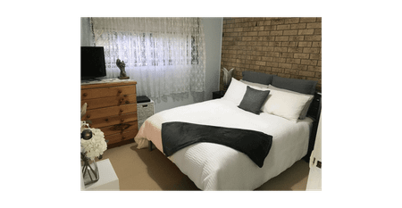 Fully furnished unit in Chirn Park, Southport - Photo 4