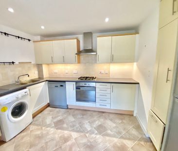 Scarlett Avenue, Aylesbury, Wendover - Photo 5