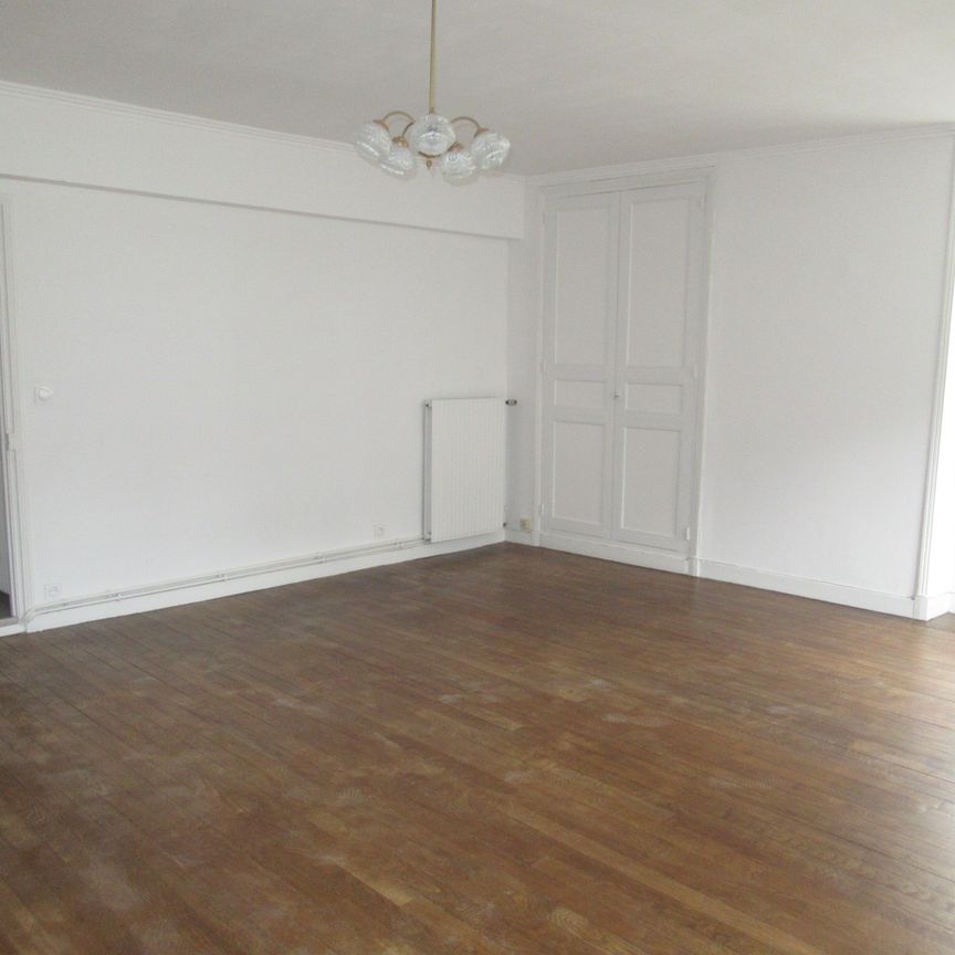 Location Appartement 2 pièces 60m² LA FERTE MACE 61600 - Photo 1
