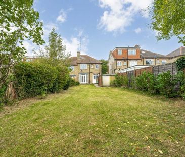 3 bedroom semi-detached house to rent - Photo 4