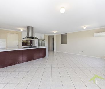 4x2 Family Home in the Heart of Melville - Photo 3