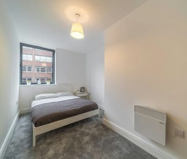 Flat to rent on - Photo 4