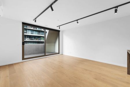 Well-designed and located in prime position - Photo 3